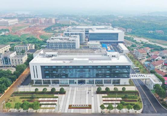 歡慶七十載，品牌引領(lǐng)在行動(dòng)（九）丨市政公司岳陽高新區(qū)標(biāo)準(zhǔn)化廠房項(xiàng)目獲湖南省優(yōu)質(zhì)工程獎(jiǎng)